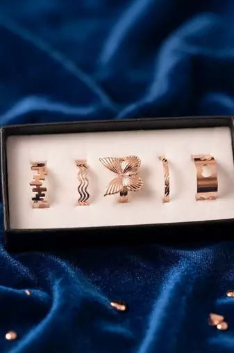 Gold plated assorted design fashion rings combo of 5 pieces