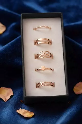 Gold plated assorted design fashion rings combo of 5 pieces