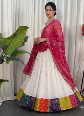 Women's White Lehenga Choli Set with Patchwork Border 3