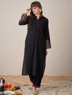 Mandarin Collar Flared Sleeves Thread Work Straight Kurta With Trouser 5