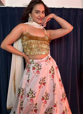 White Tapeta silk blend lehenga Choli 2