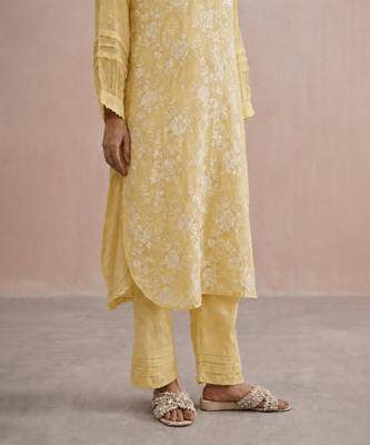 Yellow embroidered mul chanderi kurta set 5