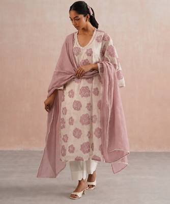 Off white pink embroidered mul chanderi kurta set 1