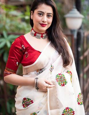 White floral embroidered zari linen saree 3