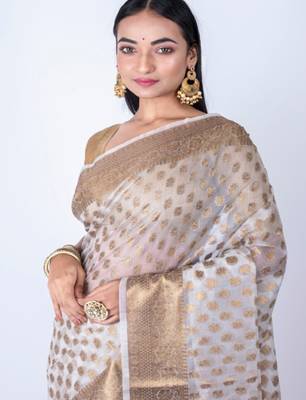 Woven design zari organza banarasi saree 4