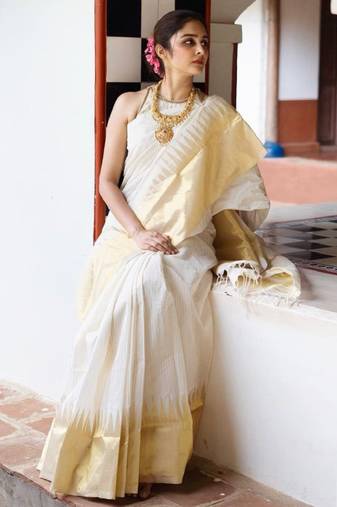 Woven designed zari kanjeevaram saree