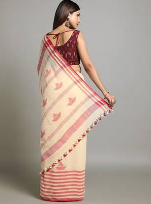 Cream-coloured & red woven design pure cotton jamdani saree 2