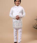 Boys white silk blend floral embroidered border kurta & pyjama set