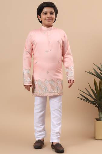 Boys peach silk blend geometric floral embroidered border kurta & pyjama set