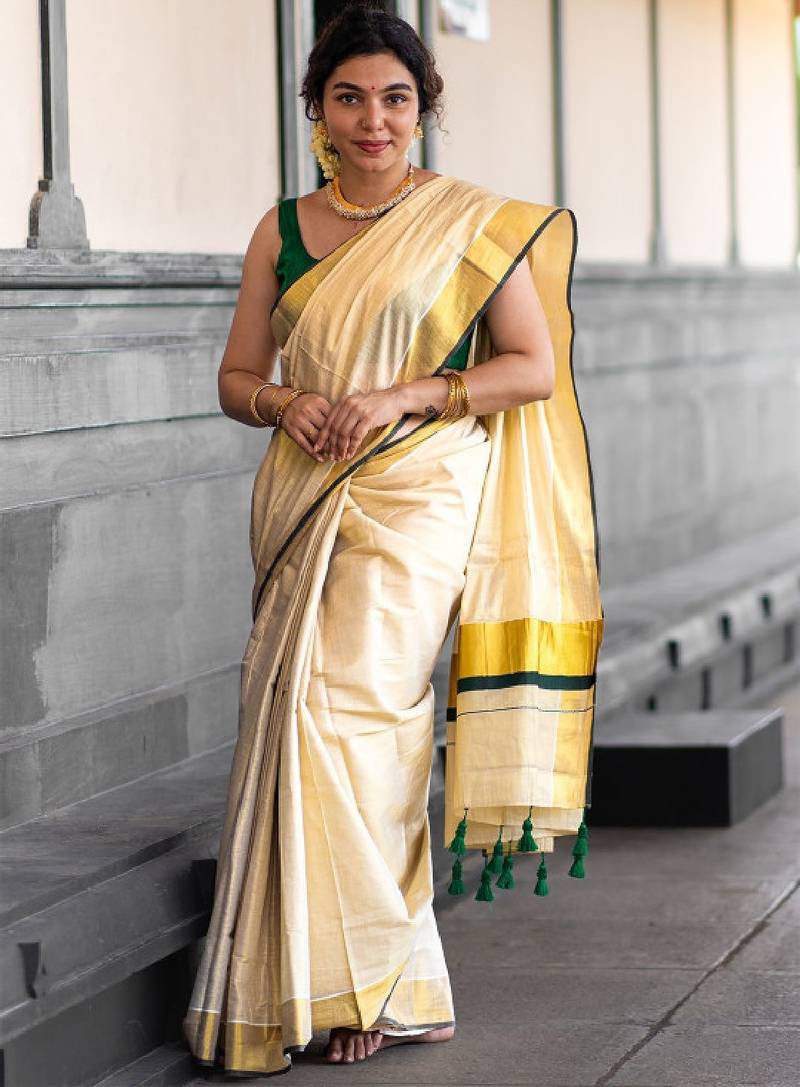 Woven design zari pure cotton kasavu saree