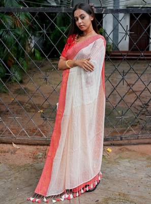 Women striped woven design saree 2
