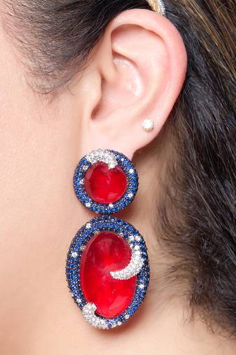 Coral red oval drop metallic earrings