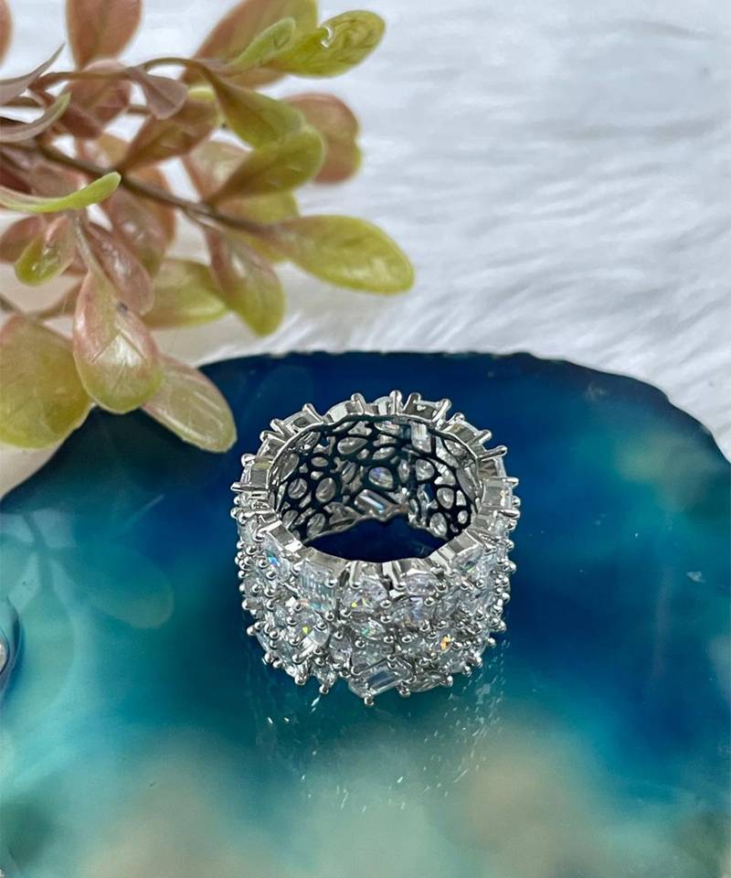 Zircon crystal band ring