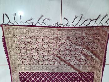 Wine Traditional Banarsi Silk Saree With Blouse Piece. 3