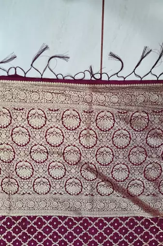 Wine Traditional Banarsi Silk Saree With Blouse Piece.
