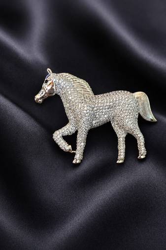 Elegant crystal studded horse designer brooch pin for women | silver tone animal brooch 
