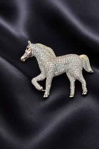 Elegant crystal studded horse designer brooch pin for women | silver tone animal brooch 