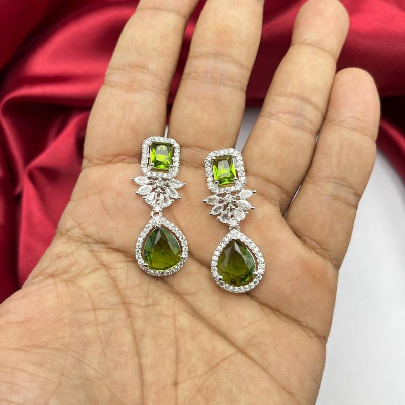 emerald green bridal jewellery set  silver-plated necklace, earrings, maangtika