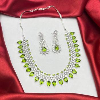 peridot green pear cut necklace earrings set, silver tone floral bridal jewellery choker 2