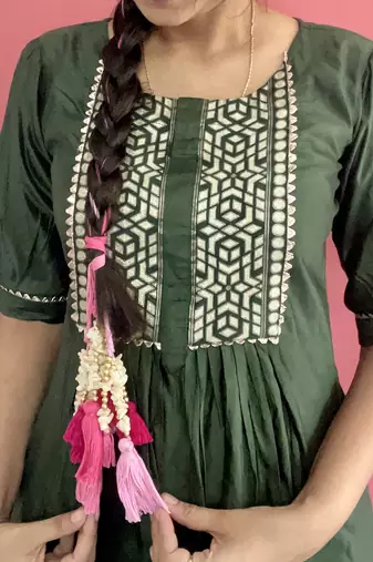 Pink mother of pearl parandi