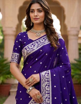 Purple soft silk blend saree with zari weaving meenakari design 4
