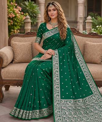 Green soft silk blend saree with zari weaving meenakari design 3
