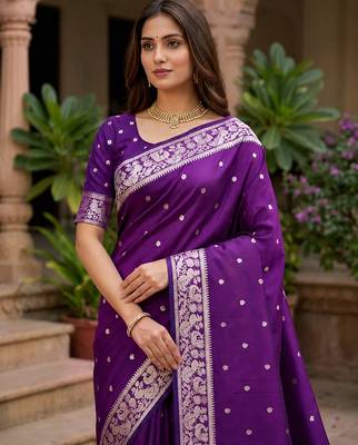 Wine soft silk blend saree with zari weaving meenakari design 4