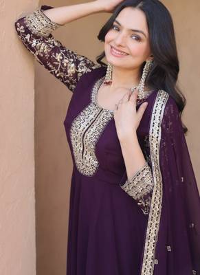 Wine zari & sequins embroidered anarkali set 3