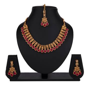 Maroon color necklace set with earrings & maang tikka | kundan & agate stone | antique gold plating 1