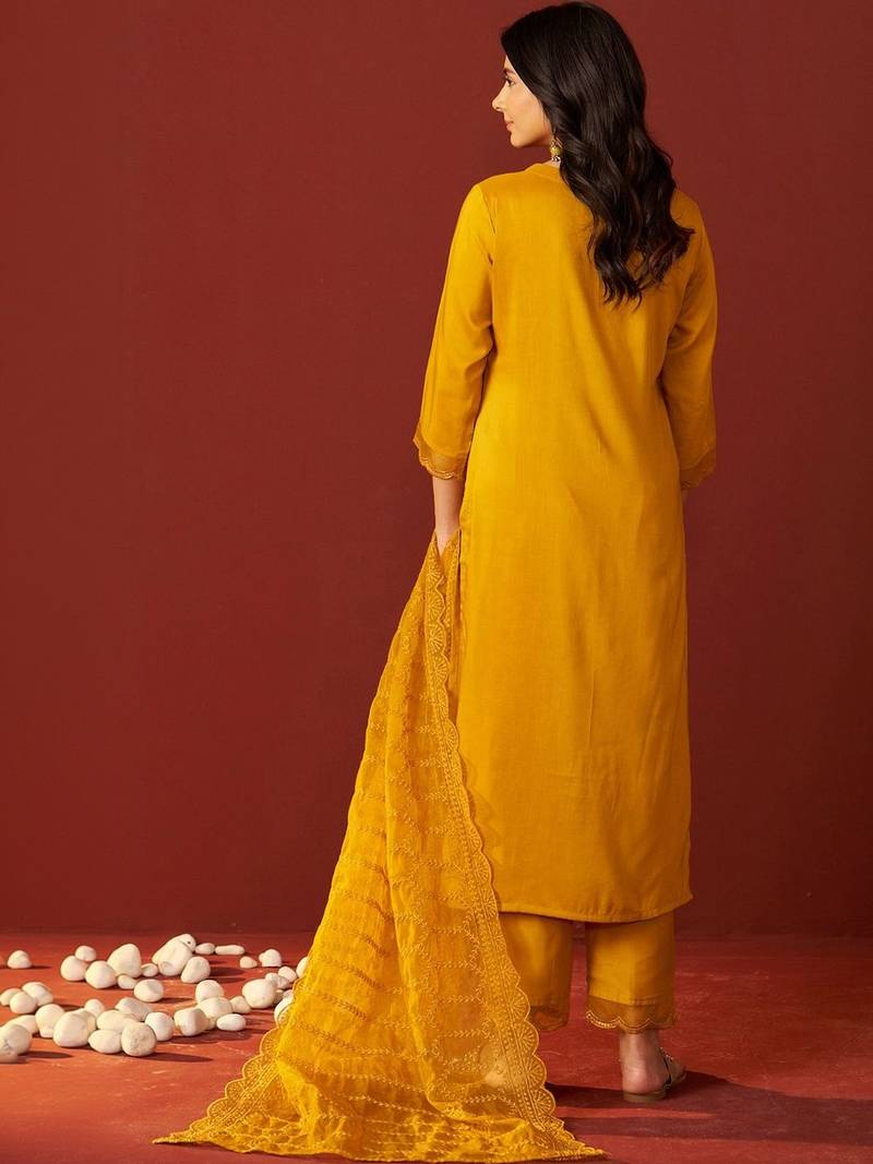 Women Ethnic Motifs Embroidered Thread Work Kurta with Trousers & With Dupatta