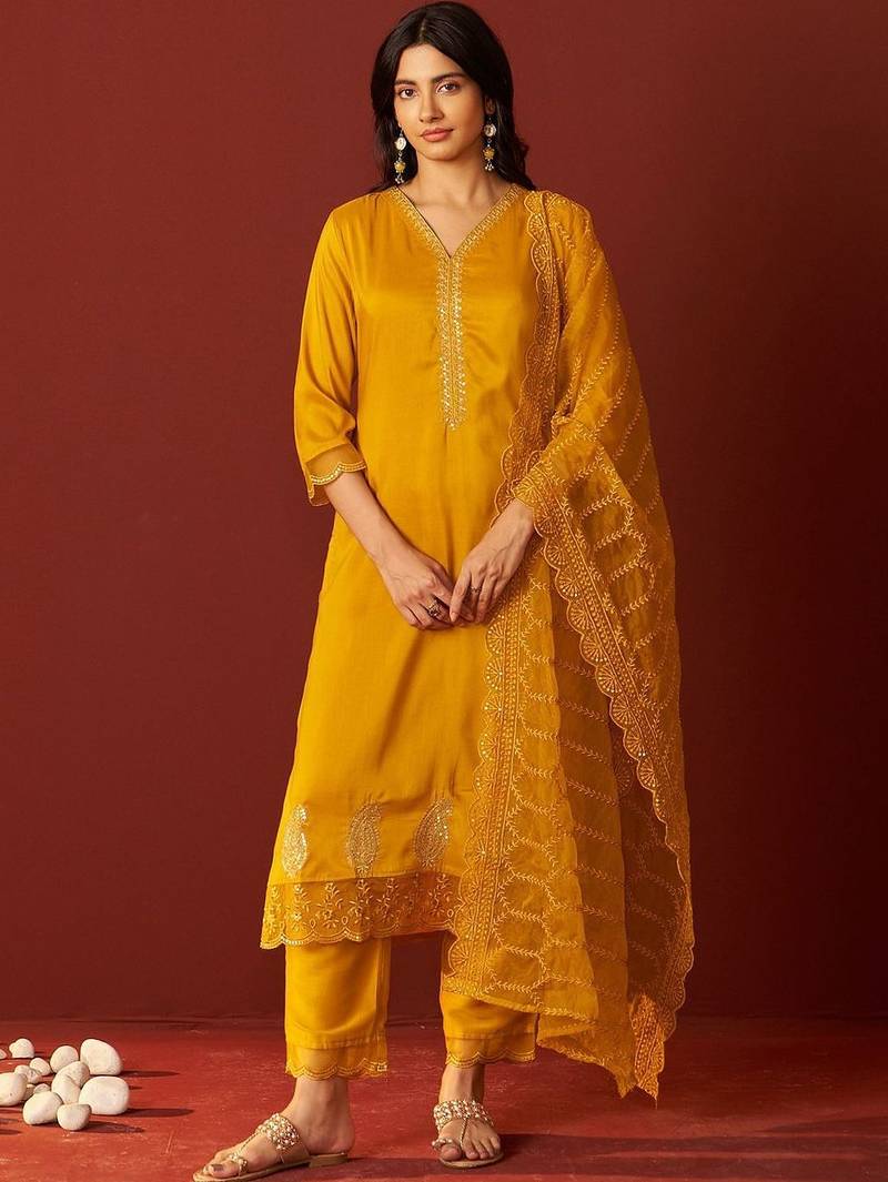 Women Ethnic Motifs Embroidered Thread Work Kurta with Trousers & With Dupatta
