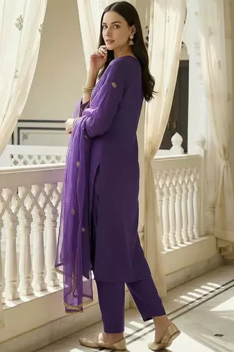 Women Ethnic Motifs Embroidered Kurta with Trousers & With Dupatta
