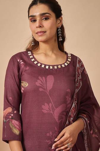 Women Floral Printed Thread Work Linen Kurta with Trousers & With Dupatta