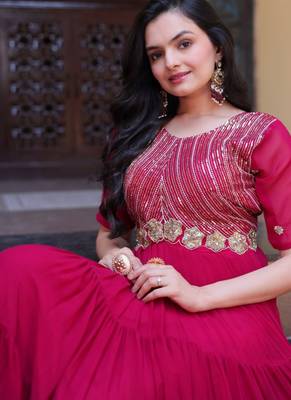 Pink zari & sequins work blooming gown 2
