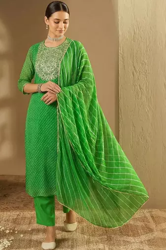 Women Ethnic Motifs Printed Kurta with Trousers & With Dupatta