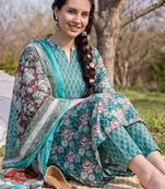 Women Floral Printed Cotton Kurta with Trousers & With Dupatta
