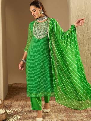 Women Leheriya Printed Thread Work Kurta with Trousers & With Dupatta 5