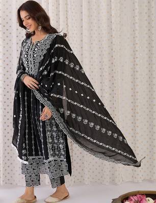 Women Ethnic Motifs Embroidered Cotton Kurta with Trousers & With Dupatta 1
