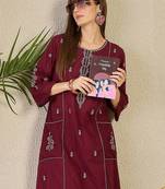 Ethnic Motifs Embroidered Thread Work Cotton Kurta with Trousers