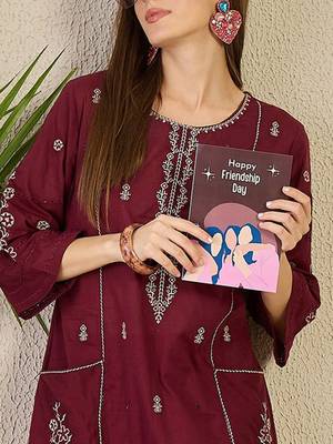Ethnic Motifs Embroidered Thread Work Cotton Kurta with Trousers 3