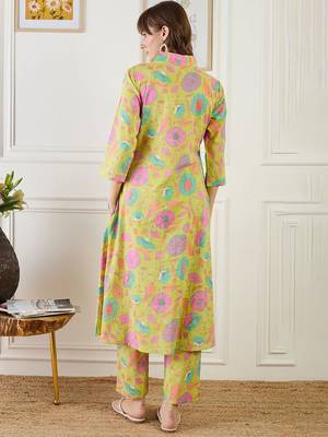 Floral Printed Straight Sequinned Cotton Kurta With Trouser 5