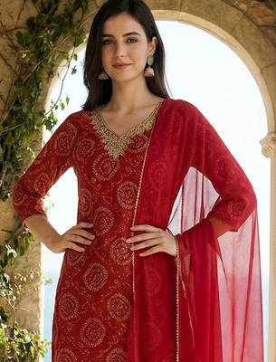 Women Ethnic Bandani Printed Thread Work Kurta with Trousers & Dupatta 1