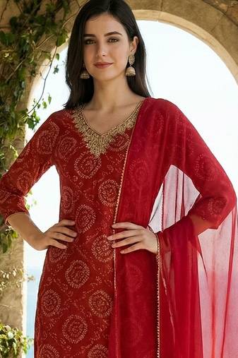 Women Ethnic Bandani Printed Thread Work Kurta with Trousers & Dupatta