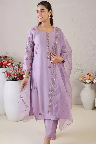 Women Floral Embroidered Kurta with Trousers & Dupatta