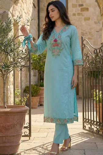 Women Floral Embroidered Sequinned Cotton Kurta with Trousers & With Dupatta