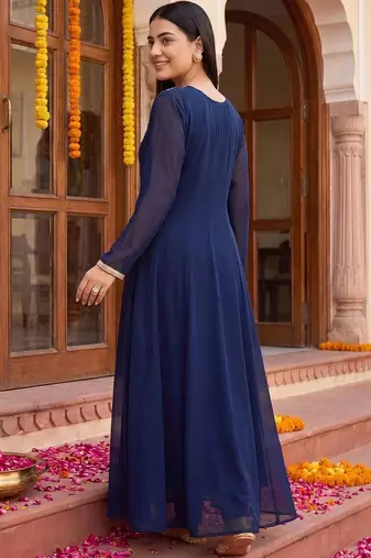 Women Ethnic Motifs Embroidered Empire Thread Work Kurta with Pyjamas
