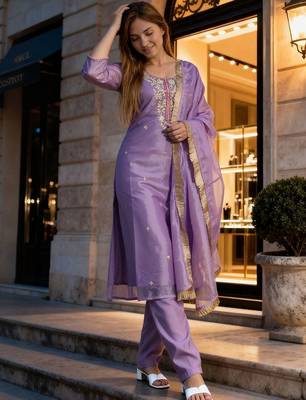 Women Ethnic Motifs Embroidered Sequinned Kurta With Trousers & Dupatta 1
