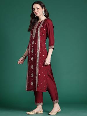 Ethnic Motifs Embroidered Kurta with Trousers & Dupatta 7