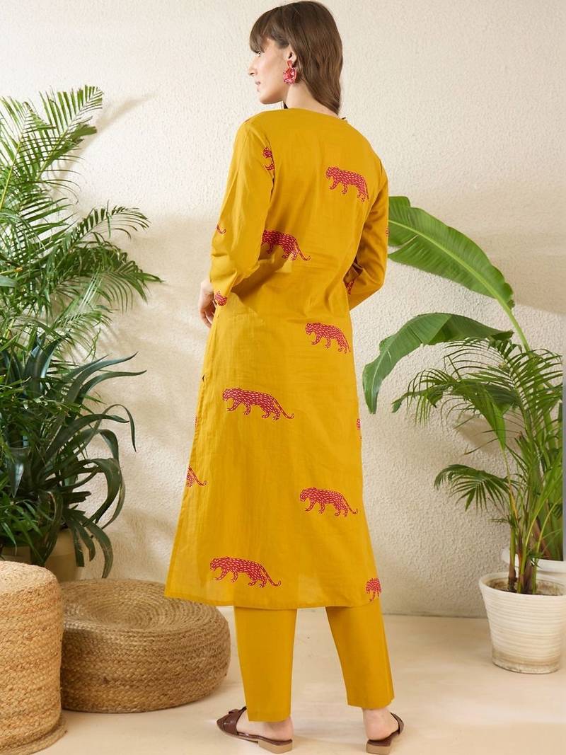 Women Animal Printed Empire Thread Work Cotton Kurta with Trousers