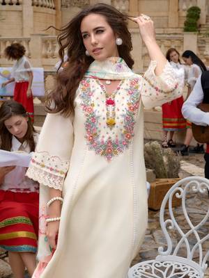 Floral Embroidered Kurta With Trousers & Dupatta 4